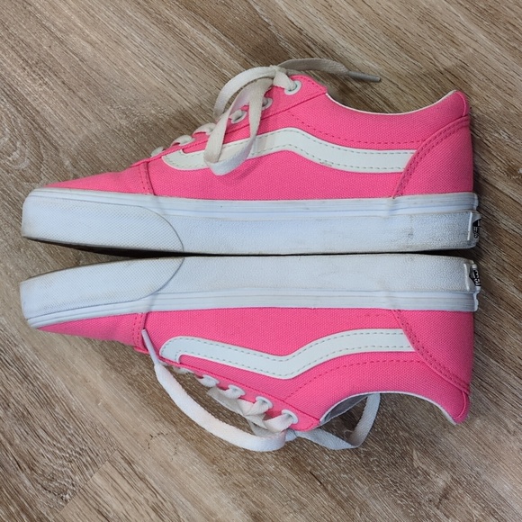 🩷Vans Women's Bright Pink Sneakers size 6.5 🩷LIKE NEW!!!!!!!!🩷 - Picture 6 of 9